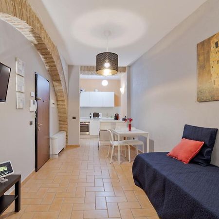 Roma Colosseum Apartment Екстериор снимка